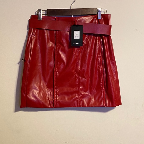 Fashion Nova Bar Hopping Mini Skirt Size Large - Picture 8 of 10